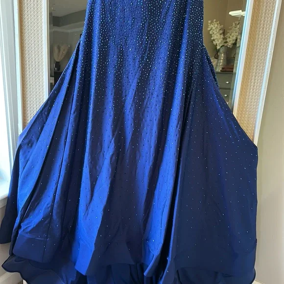Sherri hill Rhinestone embellished jersey gown deep V neckline and lace up back. - Picture 9 of 17